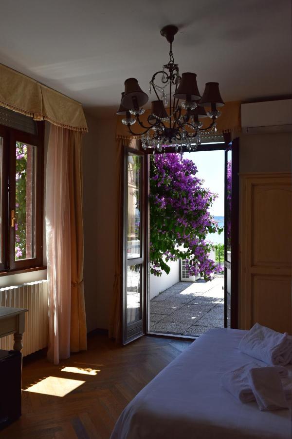 Hotel Pace Sirmione Esterno foto